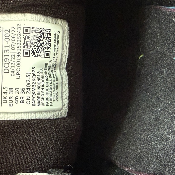 Brand New Women’s Nike Air Max 97 Silver Bullet size 7 - Picture 5 of 5